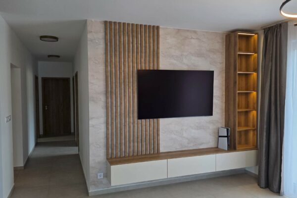 Nappali_butorok,_falburkolat_2